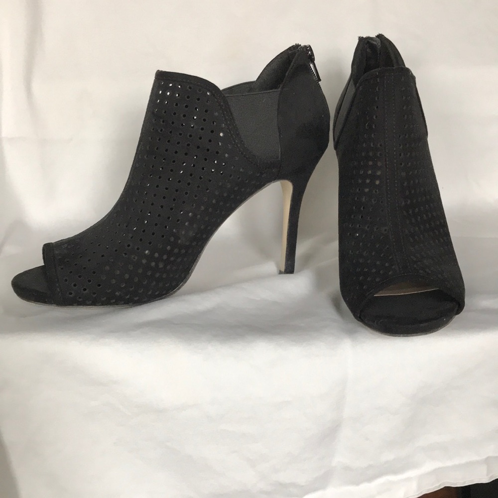 High heeled booties